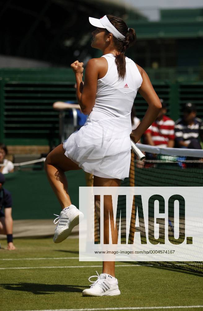 Ana Ivanovic (Serbien) jubelt Tennis Damen All England Championships 2009, WTA Tour, Grand Slam Einzelbild Wimbledon London Freude,