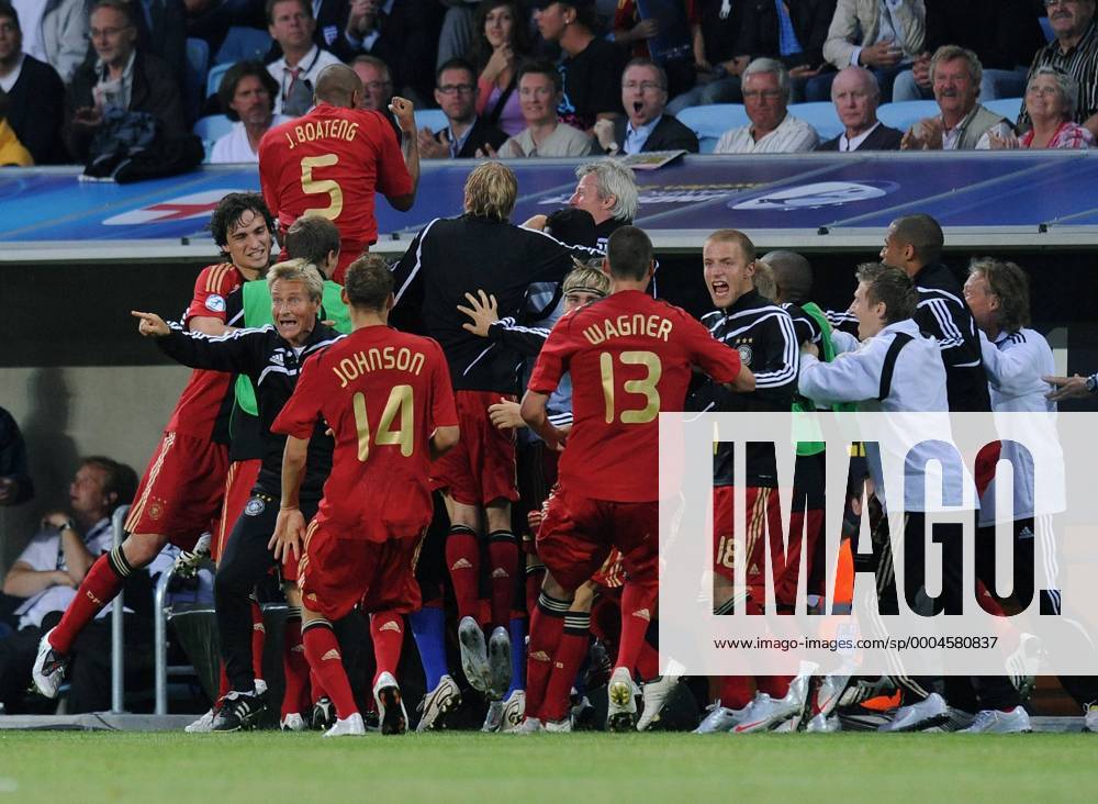 Torjubel Deutschland U21 Fußball EM Herren U21 EM 2009, U 21, Nationalmannschaft, Nationaltrikot Totale Finale Malmö Freude, Begeisterung,