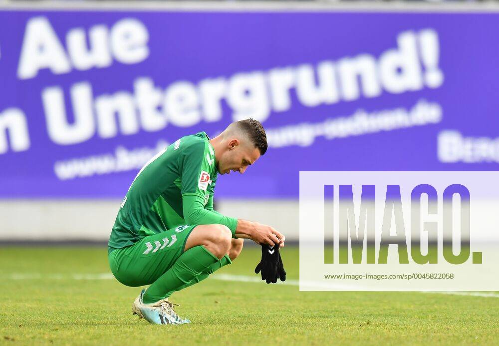 Football Season 2019 2020 2 Football Bundesliga 18 Matchday FC Erzgebirge Aue Wismut FCE SpVgg Greuther Fürth Cloverleaf MeZi DFL REGULATIONS PROHIBIT ANY USE OF PHOTOGRAPHS AS IMAGE SEQUENCES AND OR QUASI VIDEO Branimir Hrgota 17, SpVgg Greuther Fürth disappointed disappointmentna