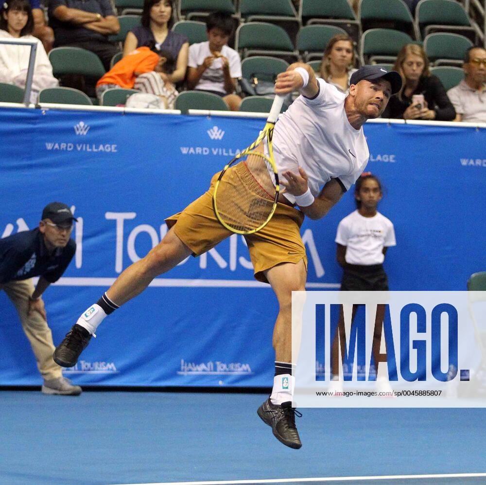 Christian Harrison returns volley during the Hawaii Open invitational tournament match between Christian Harrison (USA) and Brandon Nakashima (USA) at the Stan Sheriff Center in Honolulu, HI - CSM. Tennis 2019: Hawaii Open DEC26 - ZUMAc04_ 20191226_zaf_c04_118