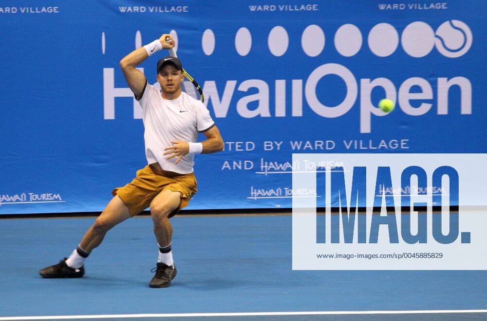 Christian Harrison retuned a volley during the Hawaii Open invitational tournament match between Christian Harrison (USA) and Brandon Nakashima (USA) at the Stan Sheriff Center in Honolulu, HI - CSM. Tennis 2019: Hawaii Open DEC26 - ZUMAc04_ 20191226_zaf_c04_123
