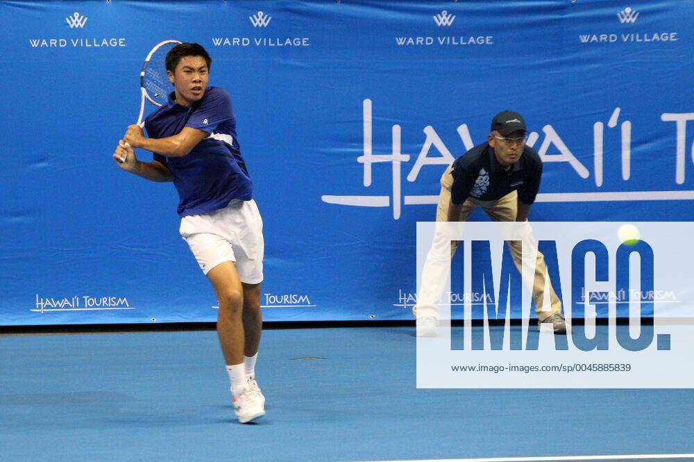 Brandon Nakashima returns a shot during the Hawaii Open invitational tournament match between Christian Harrison (USA) and Brandon Nakashima (USA) at the Stan Sheriff Center in Honolulu, HI - CSM. Tennis 2019: Hawaii Open DEC26 - ZUMAc04_ 20191226_zaf_c04_133