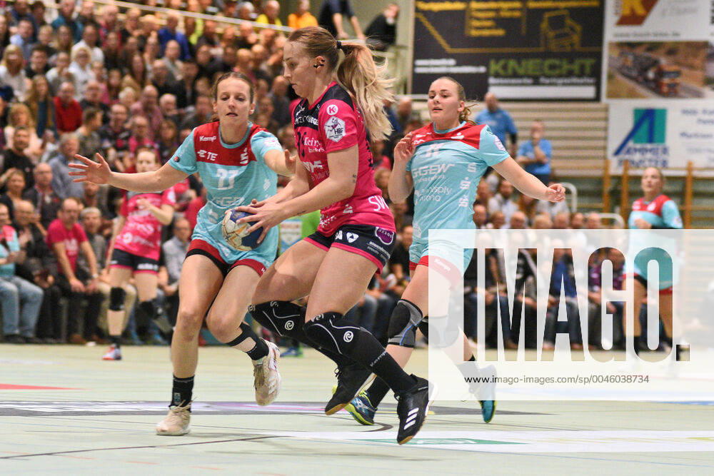 Dorina Korsos TusSies Metzingen 95 TusSies Metzingen, Handball, HBF, DHB Cup match, 10 01 2020, Photo TBaur Eibner TusSies Metzingen vs HSG Bensheim Auerbach Metzingen
