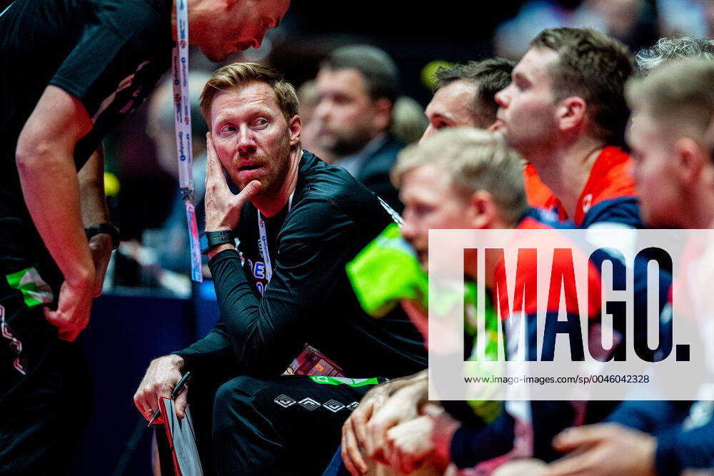 Borge Lund, assistant coach of Norway, during the EHF European Handball Championship match between Norway and Bosnia and Herzegovina on January 10, 2020 in Trondheim Photo Vegard Wivestad Grott BILDBYRAN kod VG 170460 bbeng handball handball handball handball in the 2020 European mens handball championship 2020 em 2020 handballs em 2020 ehf euro 2020 norway norway bosnia and herzegovina bosnia,