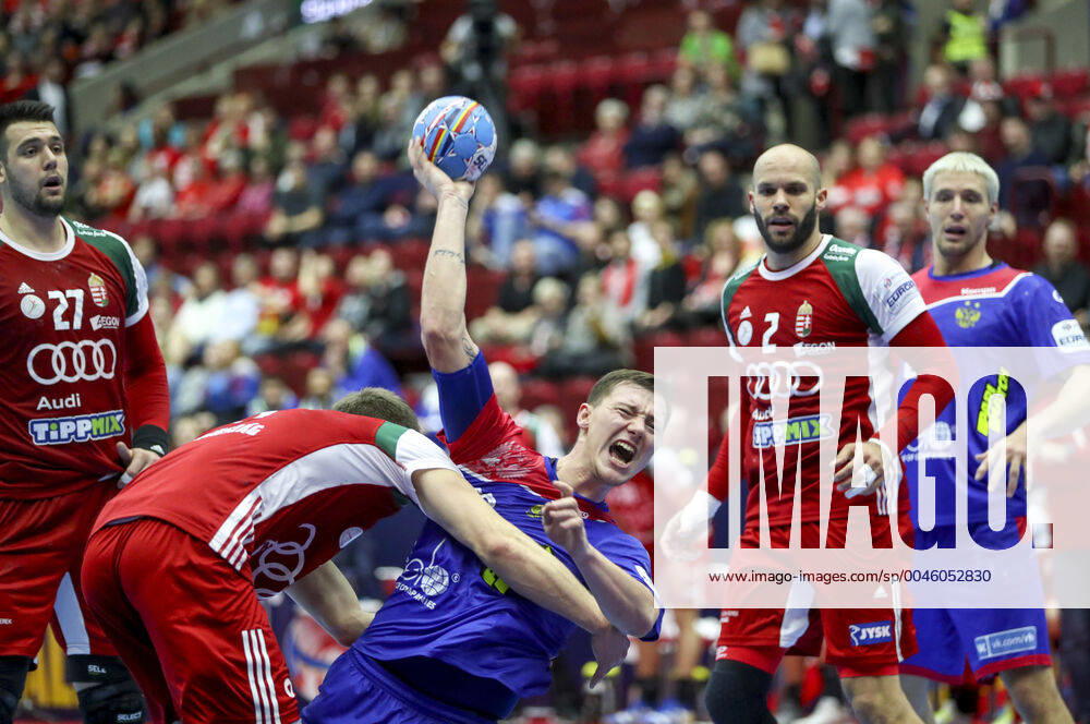 MALMO 20200111 Russia s Dmitrii Zhitnikov in action at the Hungarian defence line during the Men s EHF EURO 2020 Handball group E match preliminary round between Hungary and Russia in Malmo Arena Saturday Jan 11, 2020 Photo Andreas Hillergren TT kod 10600 Malmo Sweden