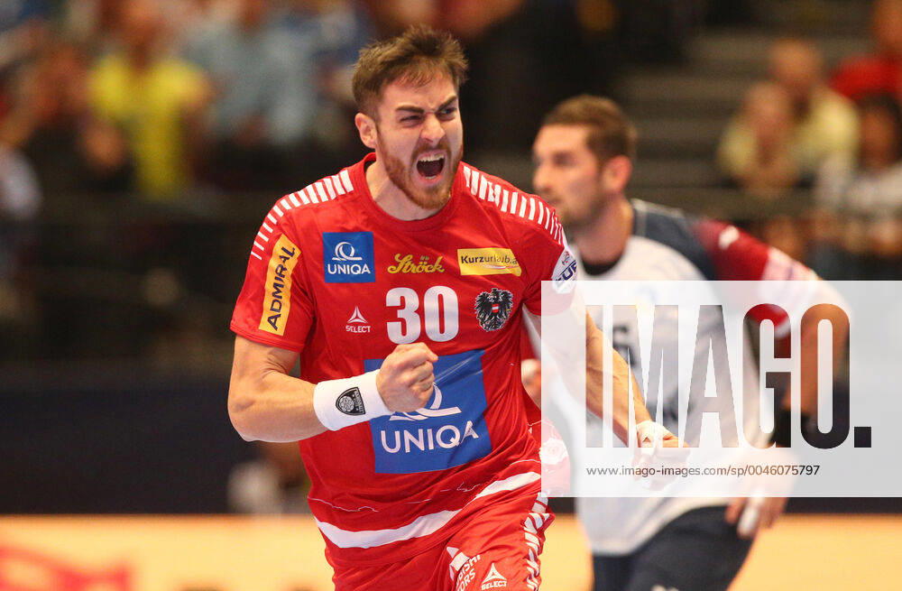 HANDBALL - EHF EURO 2020, AUT vs UKR VIENNA,AUSTRIA,12.JAN.20 - HANDBALL - EHF European Men s Handball Championship 2020, group stage, Austria vs Ukraine. Image shows the rejoicing of Boris Zifkovic (AUT). GEPAxpictures xChristianxOrt