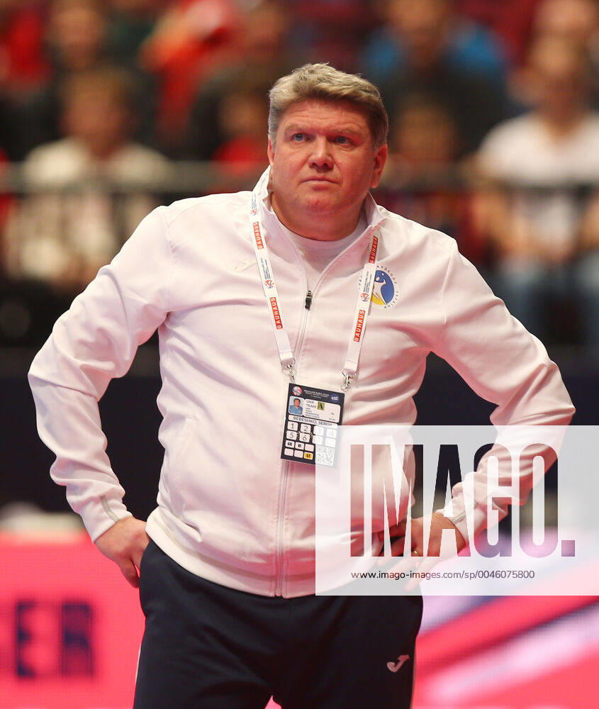 HANDBALL - EHF EURO 2020, AUT vs UKR VIENNA,AUSTRIA,12.JAN.20 - HANDBALL - EHF European Men s Handball Championship 2020, group stage, Austria vs Ukraine. Image shows head coach Sergii Bebeshko (UKR). GEPAxpictures xChristianxOrt