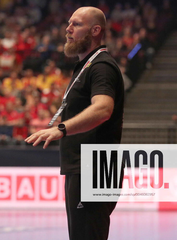 HANDBALL - EHF EURO 2020, AUT vs UKR VIENNA,AUSTRIA,12.JAN.20 - HANDBALL - EHF European Men s Handball Championship 2020, group stage, Austria vs Ukraine. Image shows head coach Ales Pajovic (AUT) . GEPAxpictures xChristianxOrt