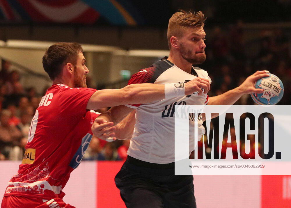 HANDBALL - EHF EURO 2020, AUT vs UKR VIENNA,AUSTRIA,12.JAN.20 - HANDBALL - EHF European Men s Handball Championship 2020, group stage, Austria vs Ukraine. Image shows Boris Zifkovic (AUT) and Roman Chychykalo (UKR). GEPAxpictures xChristianxOrt