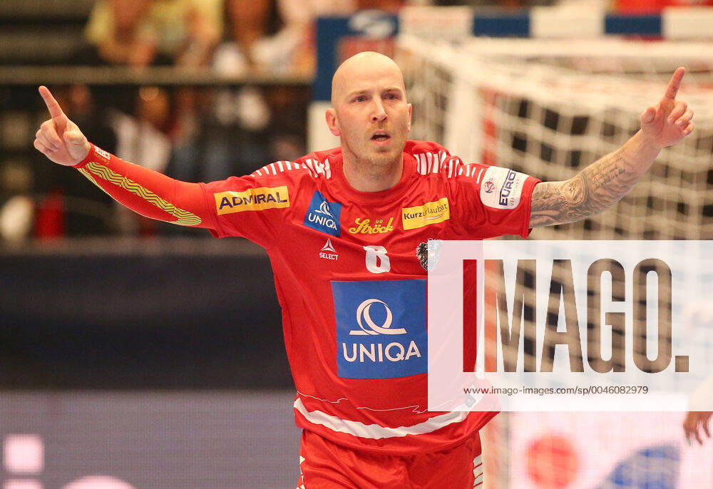 HANDBALL - EHF EURO 2020, AUT vs UKR VIENNA,AUSTRIA,12.JAN.20 - HANDBALL - EHF European Men s Handball Championship 2020, group stage, Austria vs Ukraine. Image shows the rejoicing of Robert Weber (AUT). GEPAxpictures xChristianxOrt