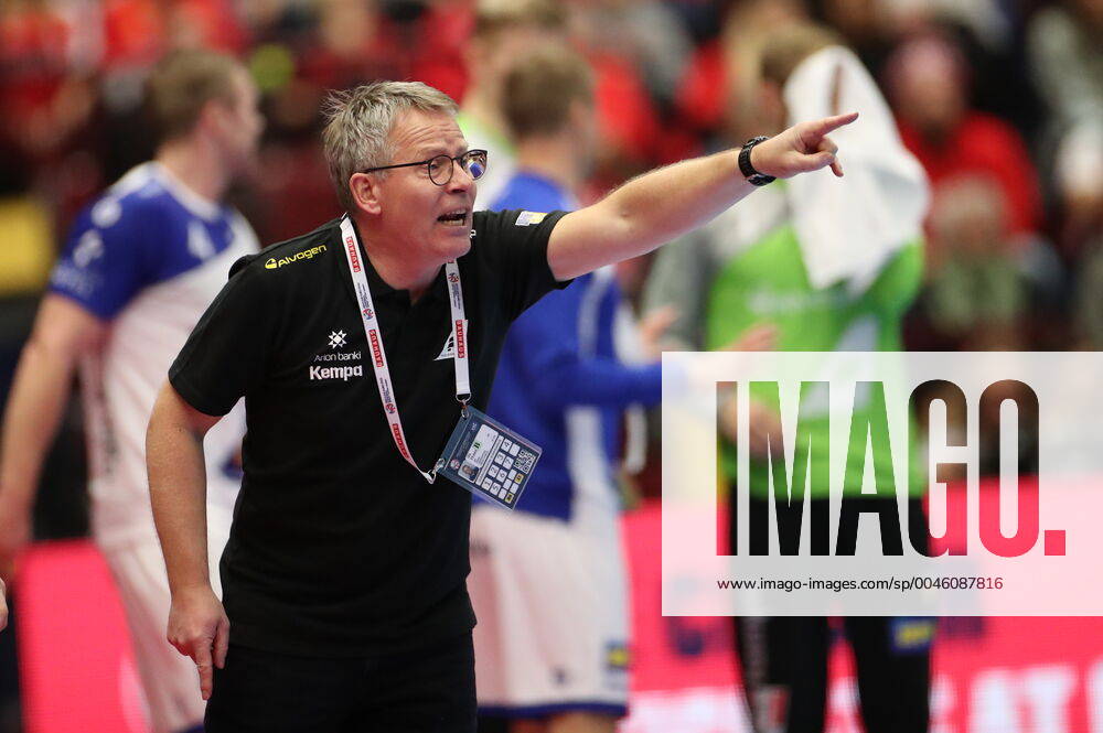Iceland s head coach Gudmundur Gudmundsson during the Men s European Handball Championship, preliminary round Group E, match between Iceland and Russia at Malmo Arena, Sweden, on Monday Jan 13, 2020 Photo Andreas Hillergren TT code10600 Malmo Sweden