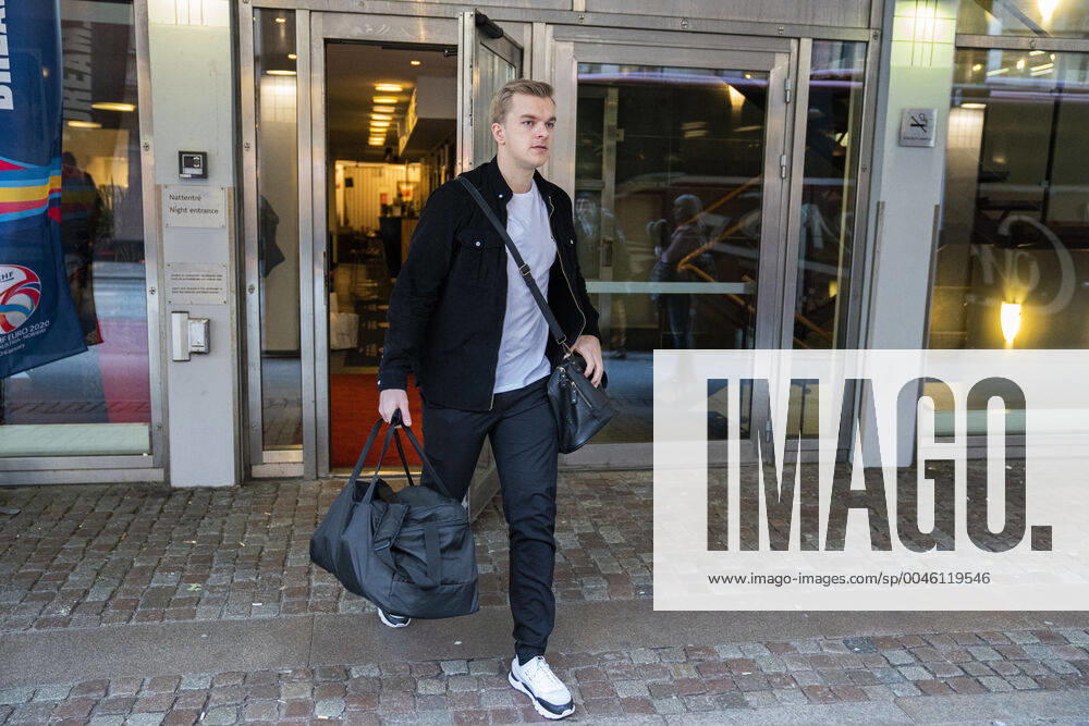 Johan Á Plógvi Hansen Handball mens team leaves their hotel Scandic St Jörgen in Malmoe on Thursday, January 16, 2020 The Danish handball men are out of the European Championships, which ended for them on Wednesday after three matches in the inaugural group game, Copenhagen Denmark,