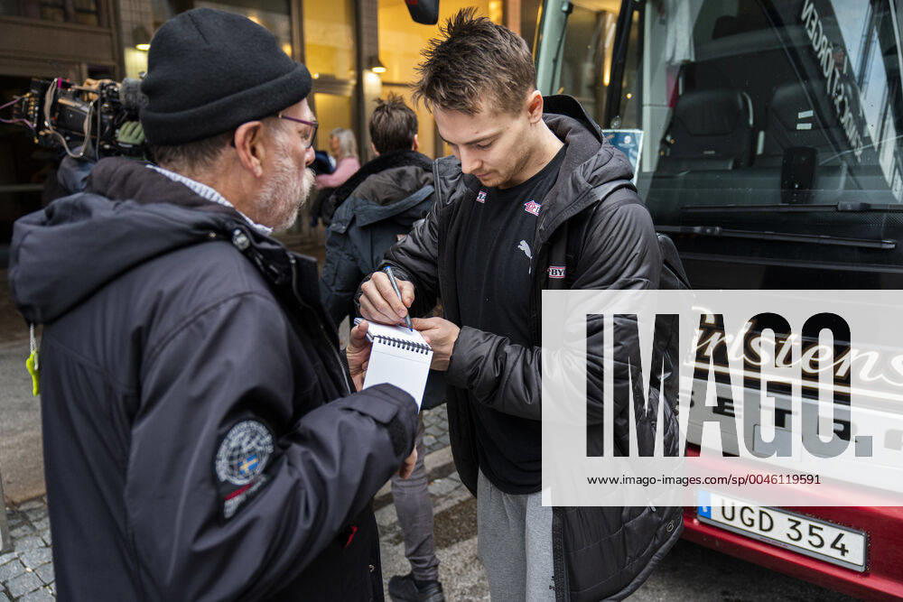 Michael Damgaard Nielsen The handball team leaves their hotel Scandic St Jörgen in Malmoe on Thursday, January 16, 2020 The Danish handball men are out of the European Championships, which ended for them on Wednesday after three matches in the inaugural group game, Copenhagen Denmark,