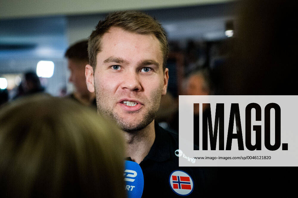 Petter overby was interviewed by the media during a press meeting with Norway during the EHF European Handball Championship on January 16, 2020 in Malmö Photo Ludvig Thunman BILDBYRAN code LT 35703 bbeng ehf euro 2020 em 2020 european mens handball championship 2020 handball handball handball em 2020 handball handball em 2020 norway norway press meeting press meeting,