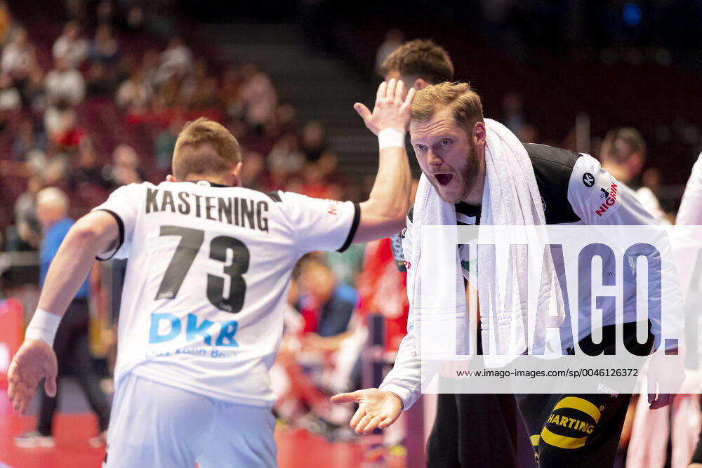Timo Kastening No. 73, Germany and Johannes Bitter No. 1, Germany rejoice Belarus vs. Germany, Handball, main round, EHF Euro 2020, 16 01 20 Vienna Vienna Austria