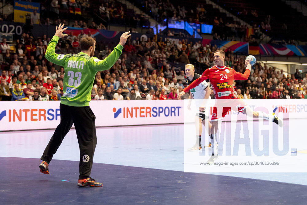 Maksim Baranau No 24, Belarus vs Andreas Wolff No 33, Germany Belarus vs Germany, Handball, main round, EHF Euro 2020, 16 01 20 Vienna Vienna Austria