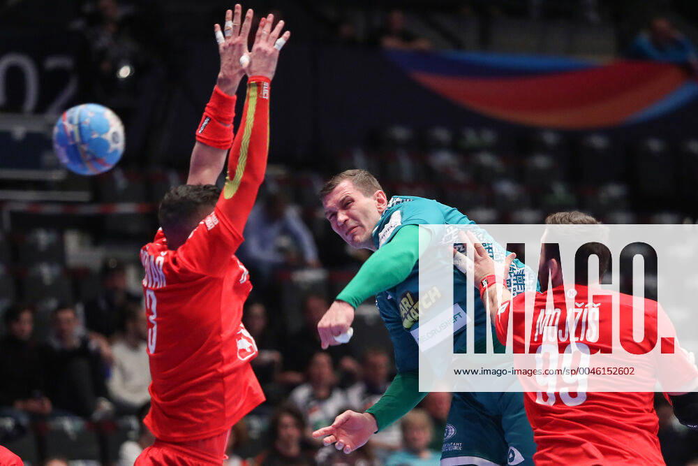 PXL_EURO 2020_Belarus vs Czech Republic 18.01.2020., Wiener Stadthalle, Vienna, Austria - Men s EHF EURO 2020, main round, group I ,match between Belarus and Czech Republic at Wiener Stadthalle. Siarhei Shylovich, Roman Becvar. LukaxStanzl PIXSELL