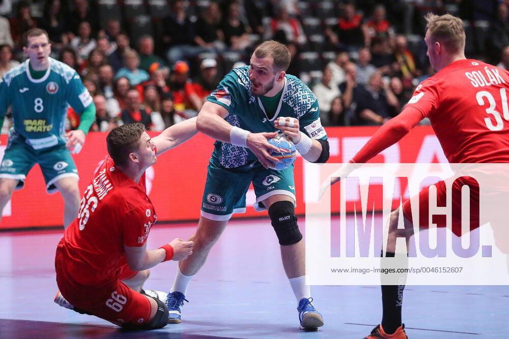 PXL_EURO 2020_Belarus vs Czech Republic 18.01.2020., Wiener Stadthalle, Vienna, Austria - Men s EHF EURO 2020, main round, group I ,match between Belarus and Czech Republic at Wiener Stadthalle.. Artsem Karalek, Stepan Zeman. LukaxStanzl PIXSELL