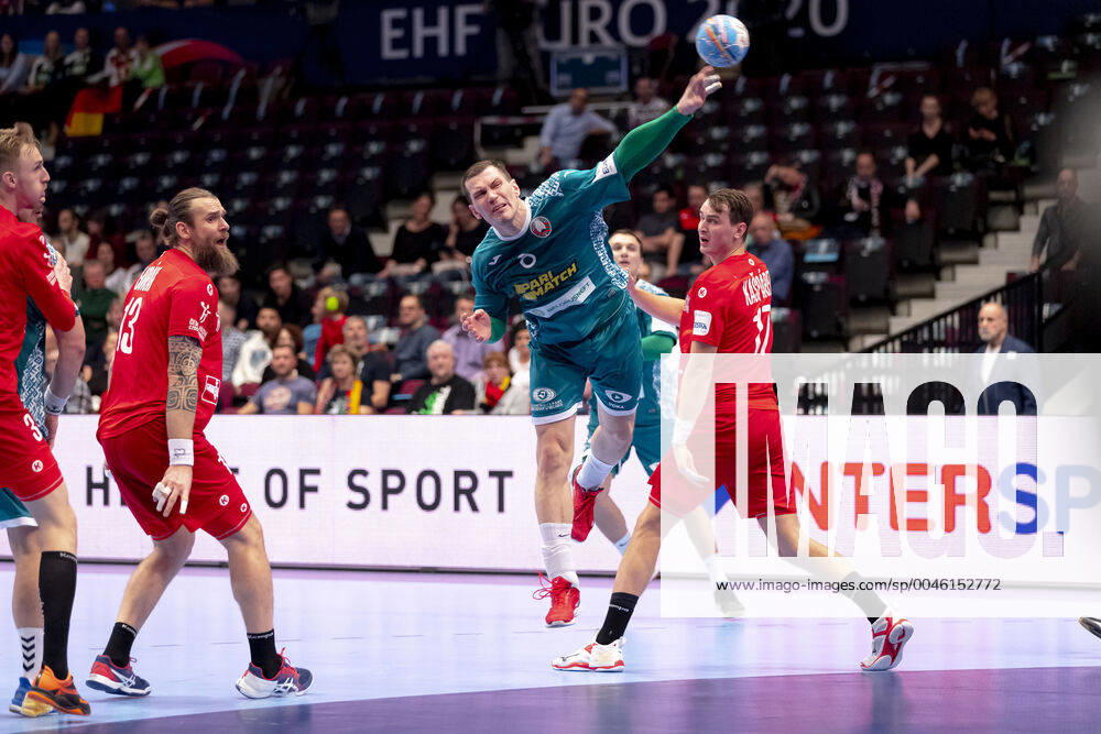 Siarhei Shylovich No 8, Belarus vs. Pavel Horak No 13, Czech Republic and Stanislav Kasparek No 17, Czech Republic Belarus vs. Czech Republic, Handball, Main Round, EHF Euro 2020, 18 01 20 Vienna Vienna Austria