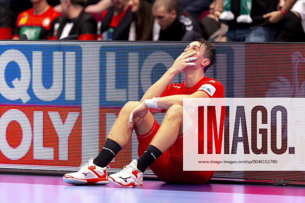 Stanislav Kasparek Nr 17, Czech Republic is depressed depressed disappointed after the defeat Belarus vs. Czech Republic, Handball, main round, EHF Euro 2020, 18 01 20 Vienna Vienna Austria