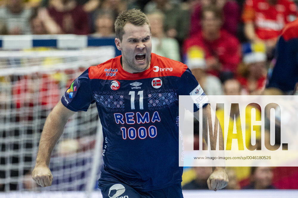 Petter overby of Norway celebrates during the EHF European Handball Championship match between Norway and Sweden on January 19, 2020 in Malmö Photo Ludvig Thunman BILDBYRAN code LT 35713 bbeng ehf euro 2020 em 2020 european mens handball championship 2020 handball handball handballs em 2020 handball handball em 2020 sweden sweden norway norway jubilee celebration,