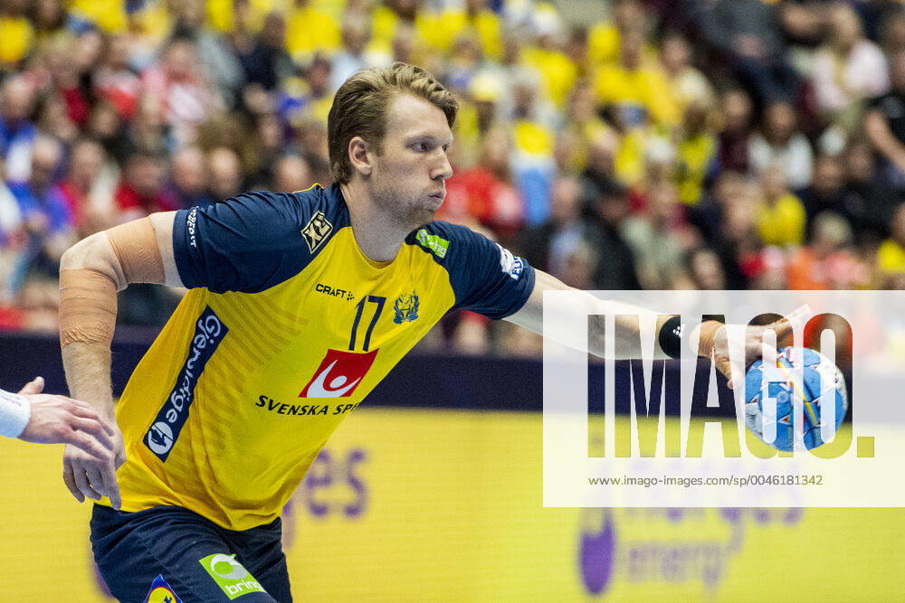 Simon Jeppsson of Sweden during the EHF European Handball Championship match between Norway and Sweden on January 19, 2020 in Malmö Photo Ludvig Thunman BILDBYRAN code LT 35713 bbeng ehf euro 2020 em 2020 european mens handball championship 2020 handball handball handballs em 2020 handball handball em 2020 sweden sweden norge norway,