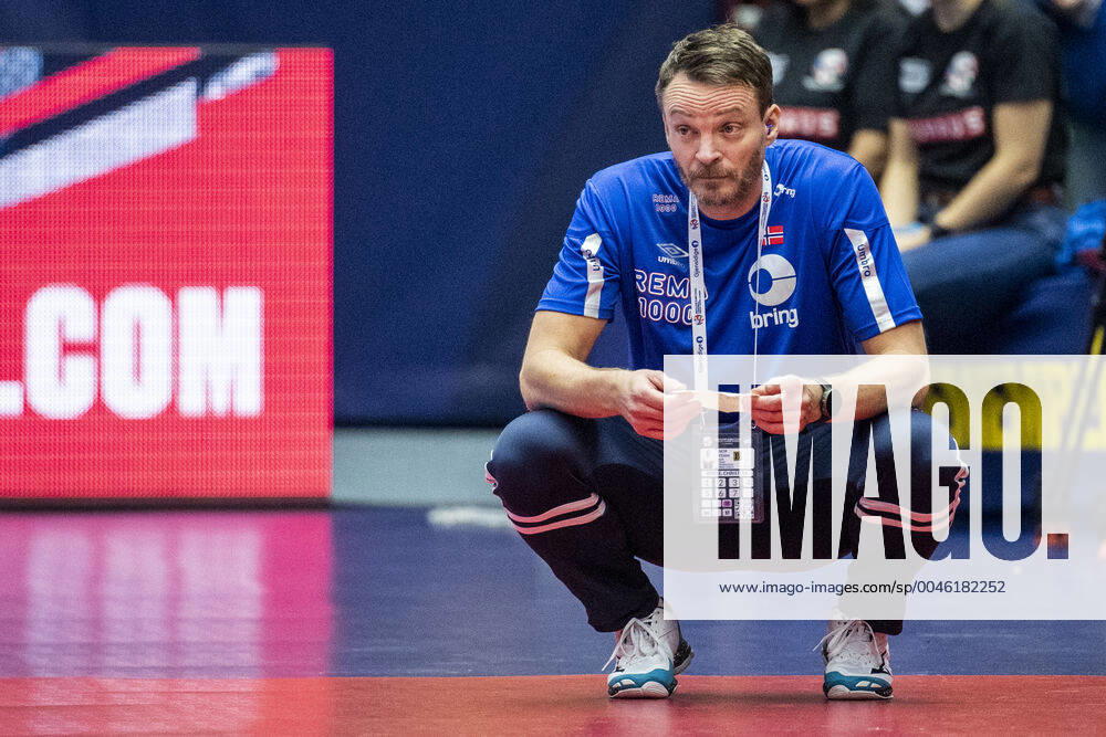 Christian Berge, head coach of Norway, during the EHF European Handball Championship match between Norway and Sweden on January 19, 2020 in Malmö Photo Ludvig Thunman BILDBYRAN kod LT 35713 bbeng ehf euro 2020 em 2020 european mens handball championship 2020 handball handball handball em 2020 handball handball em 2020 sweden sweden norway norway,
