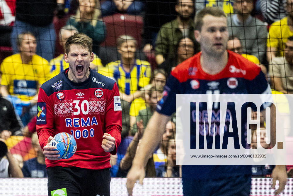 goalkeeper Torbjorn Bergerud of Norway celebrates during the EHF European Handball Championship match between Norway and Sweden on January 19, 2020 in Malmö Photo Ludvig Thunman BILDBYRAN code LT 35713 bbeng ehf euro 2020 em 2020 european mens handball championship 2020 handball handball handballs in 2020 handball handball em 2020 sweden sweden norway jubilee celebration,