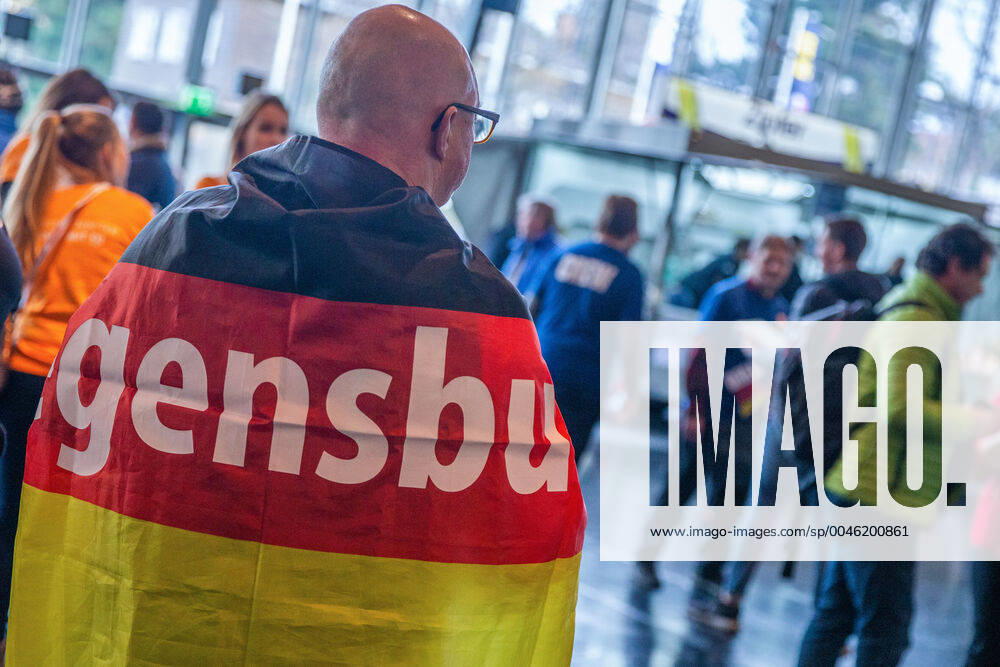 HANDBALL - EHF EURO 2020, AUT vs GER VIENNA,AUSTRIA,20.JAN.20 - HANDBALL - EHF European Men s Handball Championship 2020, main round, Austria vs Germany Image shows a fan of Germany with a flag. GEPAxpictures Bitzan