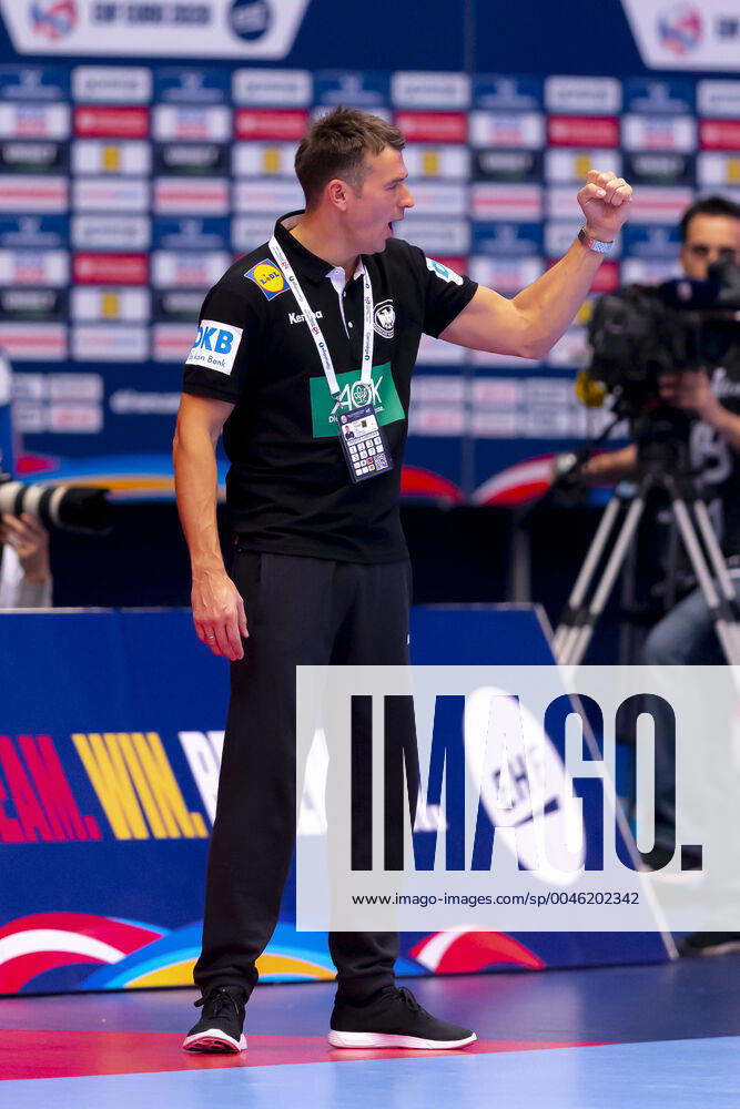Christian Prokop coach, Germany is happy to celebrate Austria vs. Germany, Handball, main round, EHF Euro 2020, 20 01 20 Vienna Vienna Vienna Austria