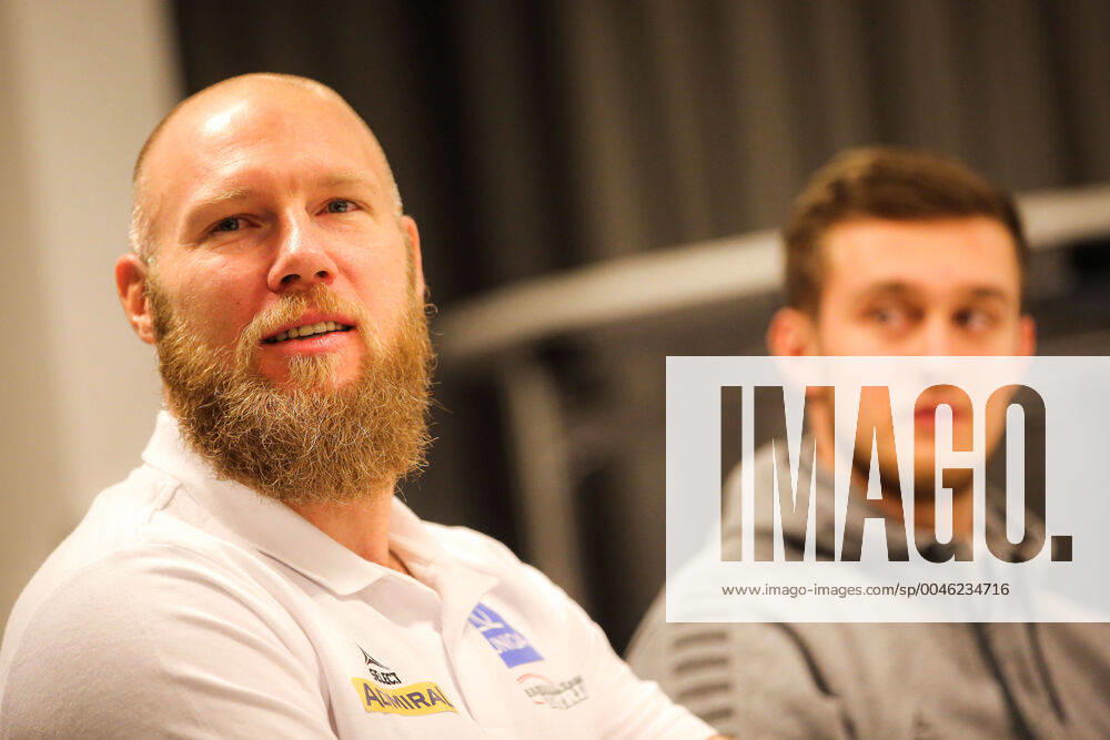 HANDBALL - EHF EURO 2020 VIENNA,AUSTRIA,23.JAN.20 - HANDBALL - EHF European Mens Handball Championship 2020, OEHB press conference, PK, Pressekonferenz Image shows head coach Ales Pajovic (AUT). GEPAxpictures xMichaelxMeindl