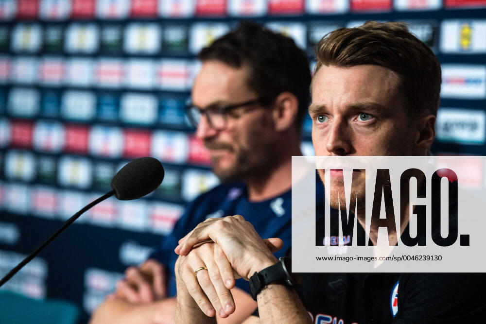 Head coach Christian Berge and Kristian Bjornsen of Norway during a press conference ahead of the EHF European Handball Championship Semi finals on January 23, 2020 in Stockholm Photo Johanna Lundberg BILDBYRAN kod JL 136104 bbeng ehf euro 2020 em 2020 european mens handball championship 2020 handball handball handballs em 2020 handball handball em 2020 norway norway press meeting press meeting press conference semifinal semi final,