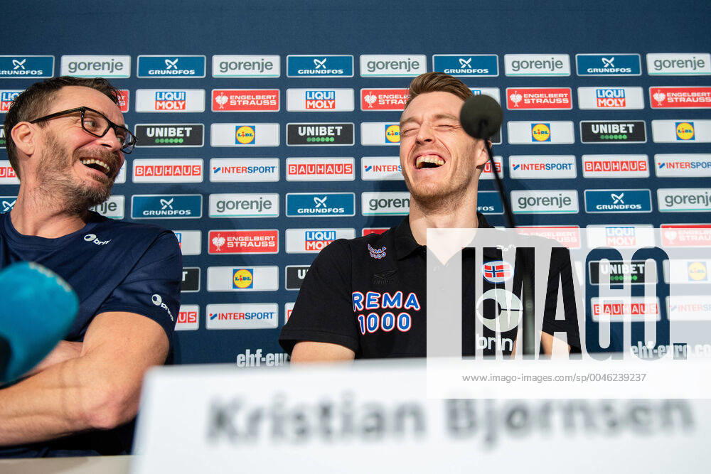 Head coach Christian Berge and Kristian Bjornsen of Norway during a press conference ahead of the EHF European Handball Championship Semi finals on January 23, 2020 in Stockholm Photo Johanna Lundberg BILDBYRAN kod JL 136104 bbeng ehf euro 2020 em 2020 european mens handball championship 2020 handball handball handballs em 2020 handball handball em 2020 norway norway press meeting press meeting press conference semifinal semi final,