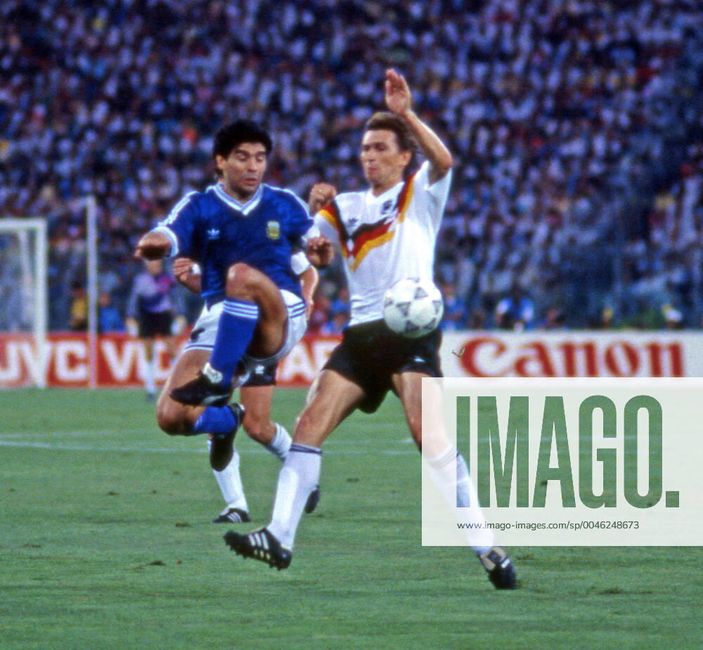 Germany Argentina Italy, Rome, 08 07 1990, Football, FIFA World Cup 1990 in Italy, Final, DFB Germany Argentina 1 0 v l Diego Maradona Germany , Klaus Augenthaler Argentina