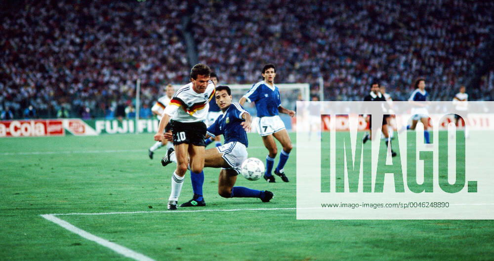 Germany Argentina Italy, Rome, 08 07 1990, Football, FIFA World Cup 1990 in Italy, Final, DFB Germany Argentina 1 0 v l Lothar Matthäus Germany , Jose Serrizuela Argentina