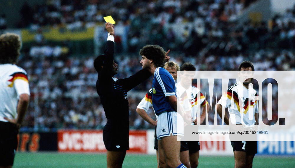 Germany Argentina Italy, Rome, 08 07 1990, Football, FIFA World Cup 1990 in Italy, Final, DFB Germany Argentina 1 0 v l Edgardo Codesal Referee , Gustavo Dezotti Argentina