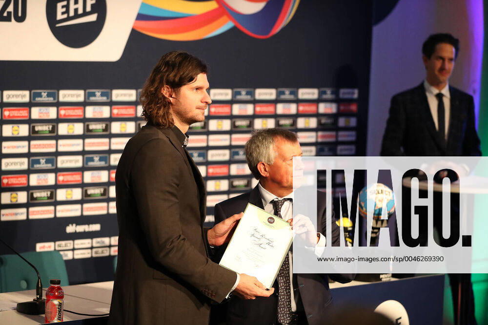 Laszlo Nagy (Hongrie), Michael Wiederer (President EHF) HANDBALL : conference presse - ehf euro 2020 - finale - 25 01 2020 BertrandDelhomme Panoramic