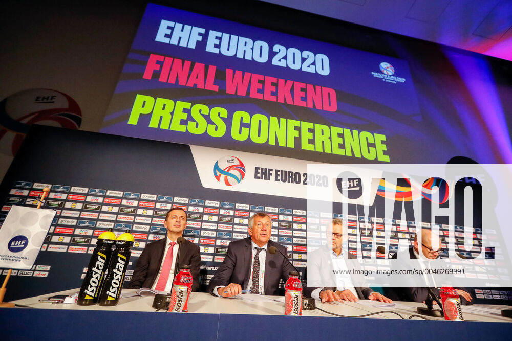 Michael Wiederer (President EHF) Predrag Boskovic (Vice-President EHF) Martin Hausleitner (Secretaire General EHF) HANDBALL : conference presse - ehf euro 2020 - finale - 25 01 2020 BertrandDelhomme Panoramic