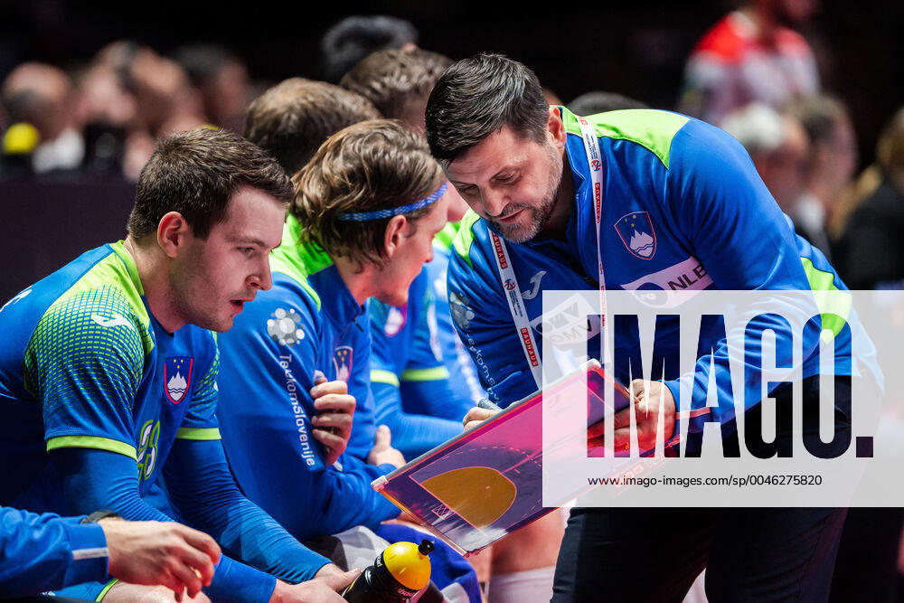 Head coach Ljubomir Vranjes of Slovenia during the EHF European Handball Championship bronze match between Norway and Slovenia on January 25, 2020 in Stockholm Photo Johanna Lundberg BILDBYRAN code JL 136107 bbeng ehf euro 2020 em 2020 european mens handball championship 2020 handball handball handball 2020 handball handball em 2020 norway norway slovenia slovenia bronze match bronze match,