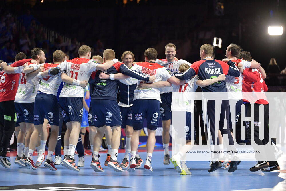 Norway s players celebrate winning the bronze medal match between Slovenia and Norway during the Men s European Handball Championship in Stockholm, Sweden, on Jan 25, 2020 Stockholm Sverige