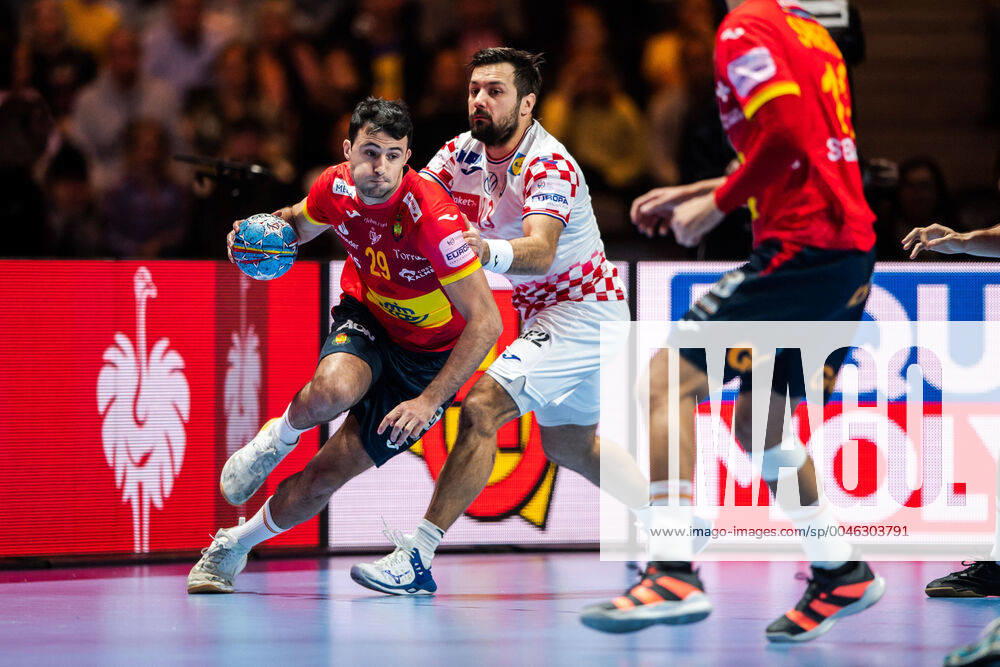 Aitor Arino Bengoechea of Spain and Zlatko Horvat of Croatia during the EHF European Handball Championship final between Spain and Croatia on January 26, 2020 in Stockholm,