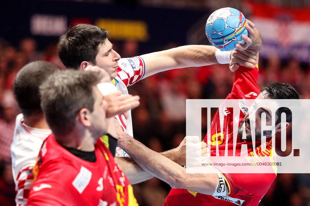 Spain v Croatia - Final - Men s EHF EURO 2020 Marko Mamic of Croatia is challenged by Raul Entrerrios Rodriguez of Spain during the Men s EHF EURO 2020 final match between Spain and Croatia at Tele2 Arena in Stockholm, Sweden on January 26, 2020. Photo by Luka Stanzl PIXSELL LukaxStanzl PIXSELL