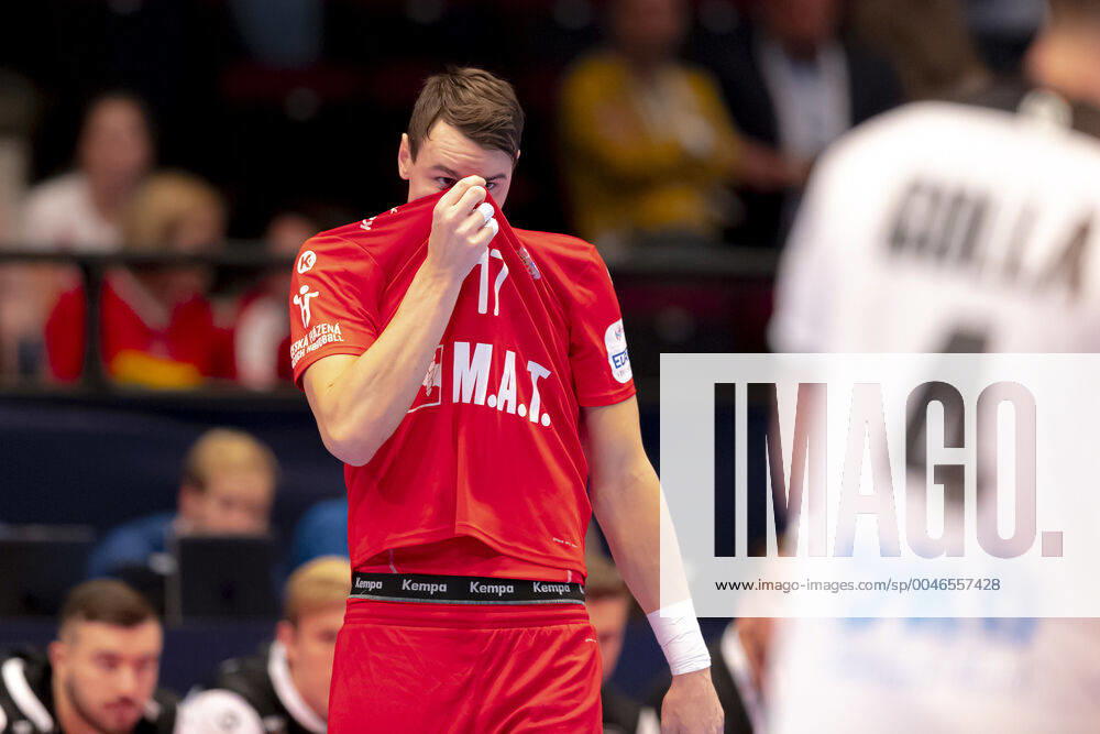 Stanislav Kasparek Nr 17, Czech Republic is depressed disappointed disappointed Czech Republic vs. Germany, Handball, main round, EHF Euro 2020, 22 01 20 Vienna Vienna Austria
