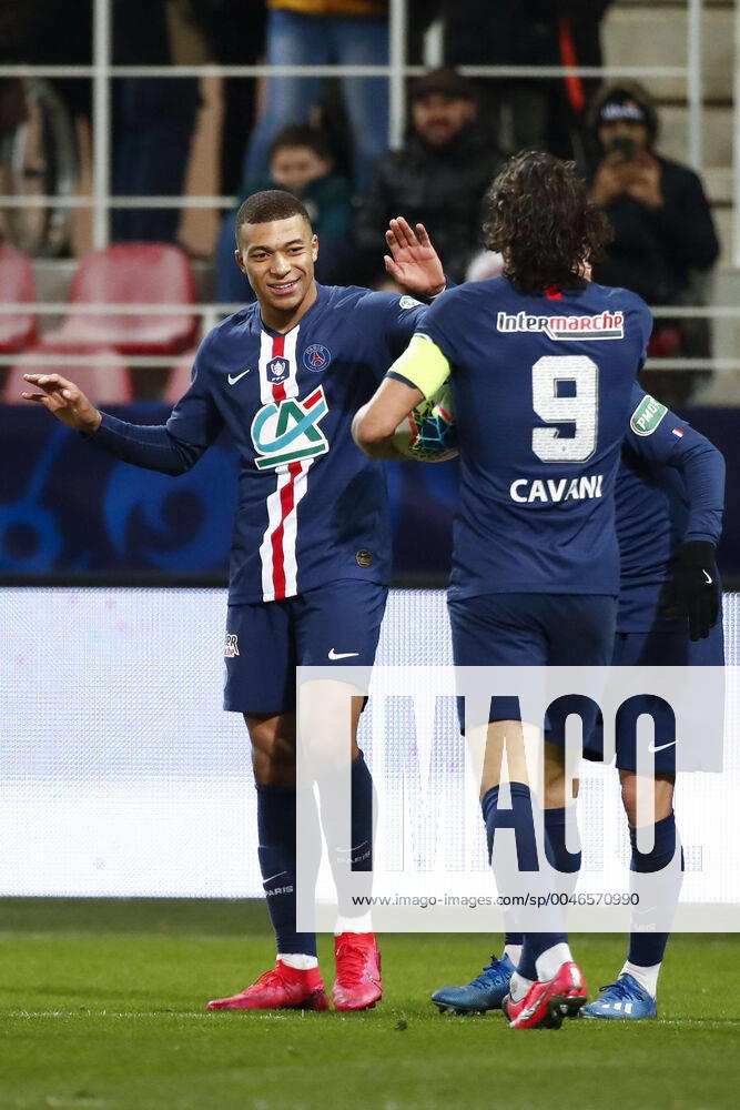 Joie Kylian Mbappe ( PSG ) et equipe FOOTBALL : Coupe de France - Dijon vs PSG - Ligue 1 - 12 02 2020 GwendolineLeGoff Panoramic
