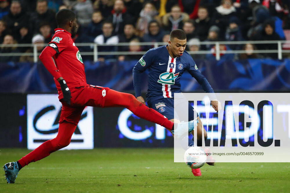 Kylian Mbappe ( PSG ) FOOTBALL : Coupe de France - Dijon vs PSG - Ligue 1 - 12 02 2020 GwendolineLeGoff Panoramic