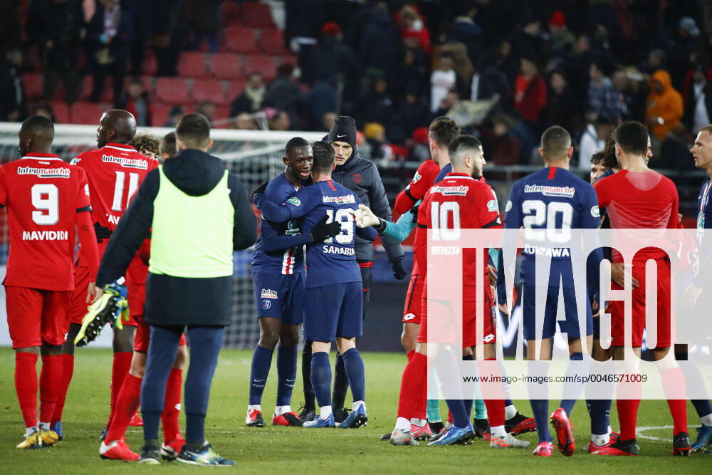 Joie Tanguy Kouassi (PSG) avec Pablo Sarabia (PSG) FOOTBALL : Coupe de France - Dijon vs PSG - Ligue 1 - 12 02 2020 GwendolineLeGoff Panoramic