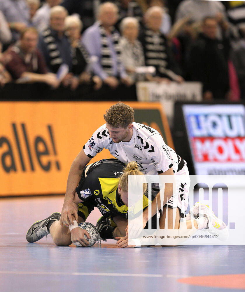 Photo Elvar Asgeirsson Stuttgart against Magnus Landin Jacobsen Kiel Handball Men on 16 02 2020 1 Bundesliga THW Kiel TVB Stuttgart 35 23