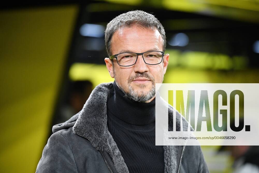 Dortmund, Signal Iduna Park, 14 02 20, 1 Bundesliga 21 Matchday Borussia Dortmund Eintracht Frankfurt Fredi Bobic Board Frankfurt 1 Bundesliga 21 Matchday Borussia Dortmund Eintracht Frankfurt Dortmund