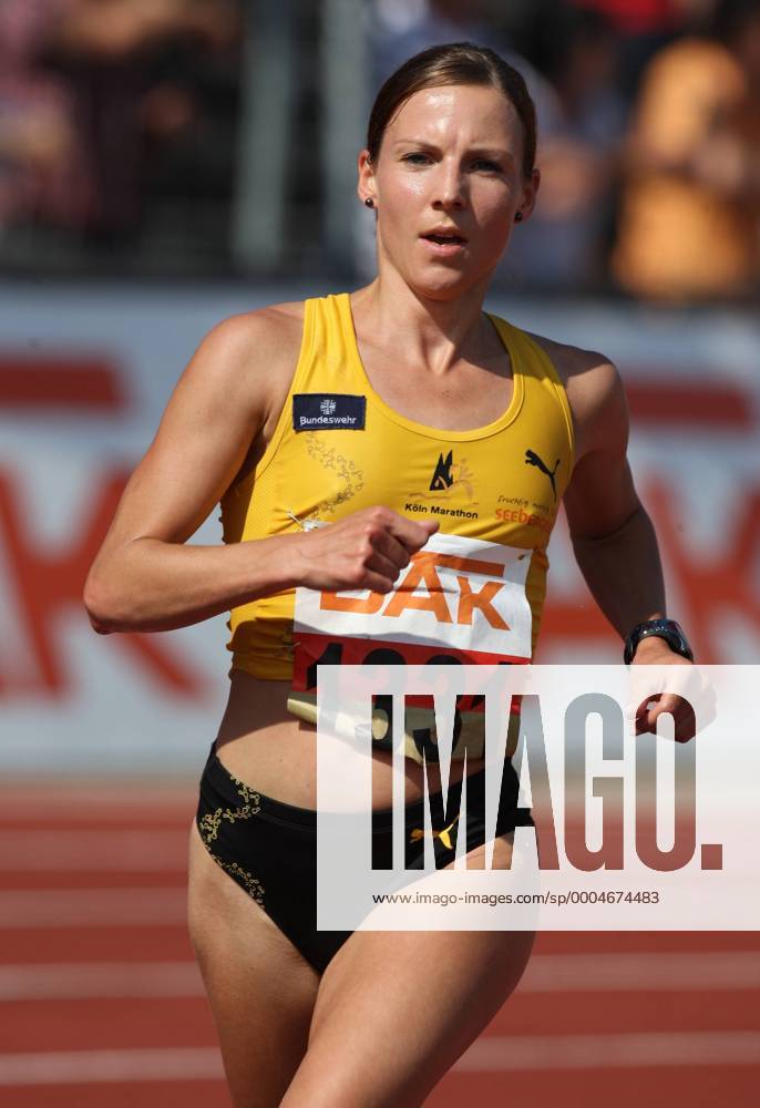 Sabrina Mockenhaupt (Deutschland) Leichtathletik Länderspiel Damen Deutsche Meisterschaft 2009, DM, 5000m Einzelbild Ulm Dynamik,