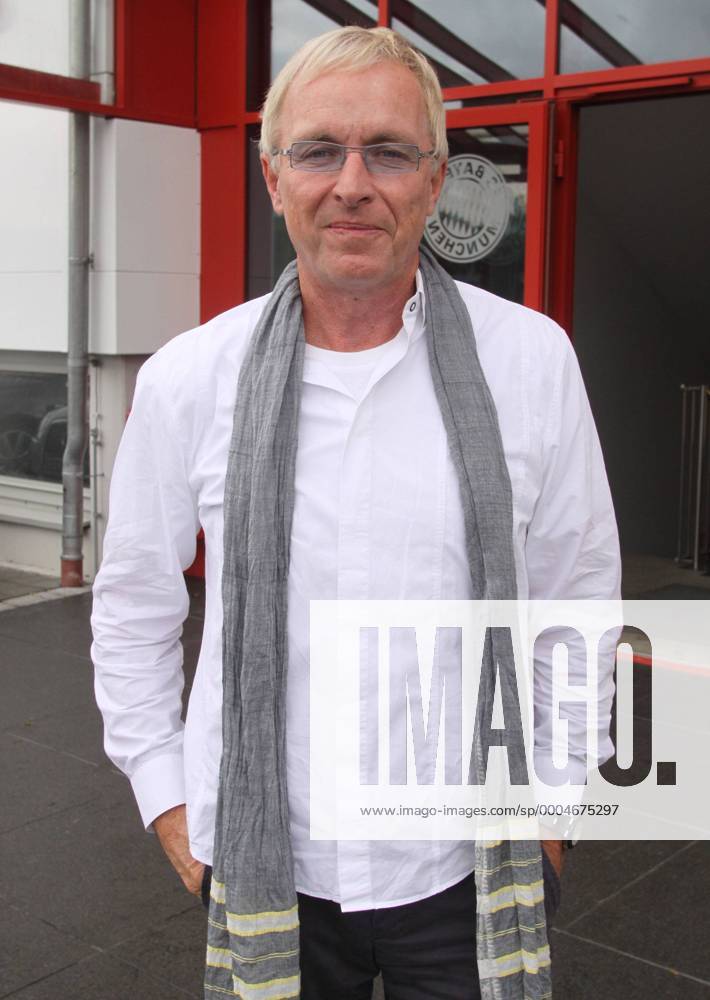 Reporter Uli Köhler Fußball 1. BL Herren Saison 2009 2010, Vdig Einzelbild Journalist München